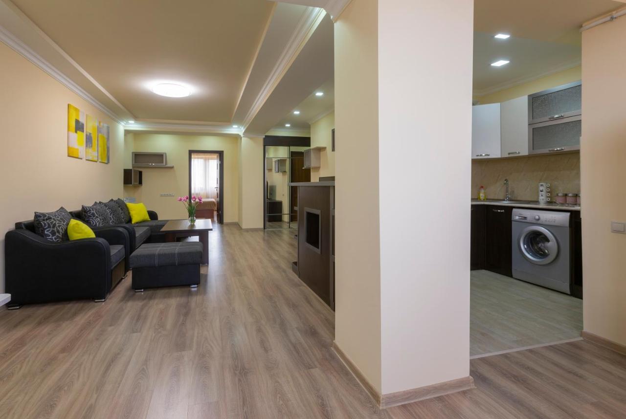 Umba Apartment N5 - Balcony And Mount Ararat View Jerevan Eksteriør bilde